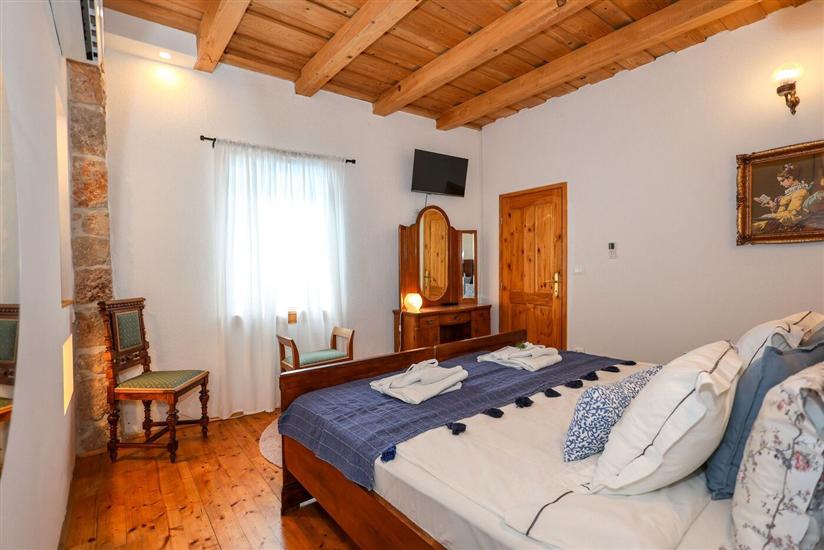 House K1, for 8 persons