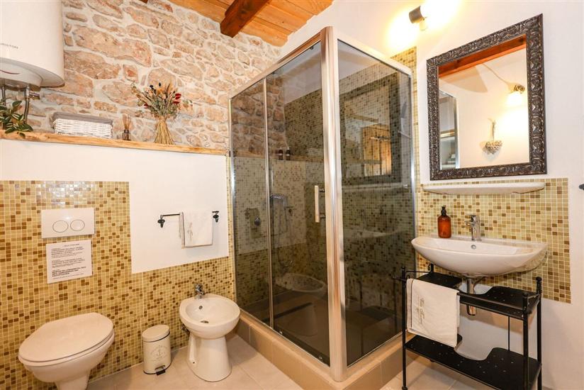 House K1, for 8 persons