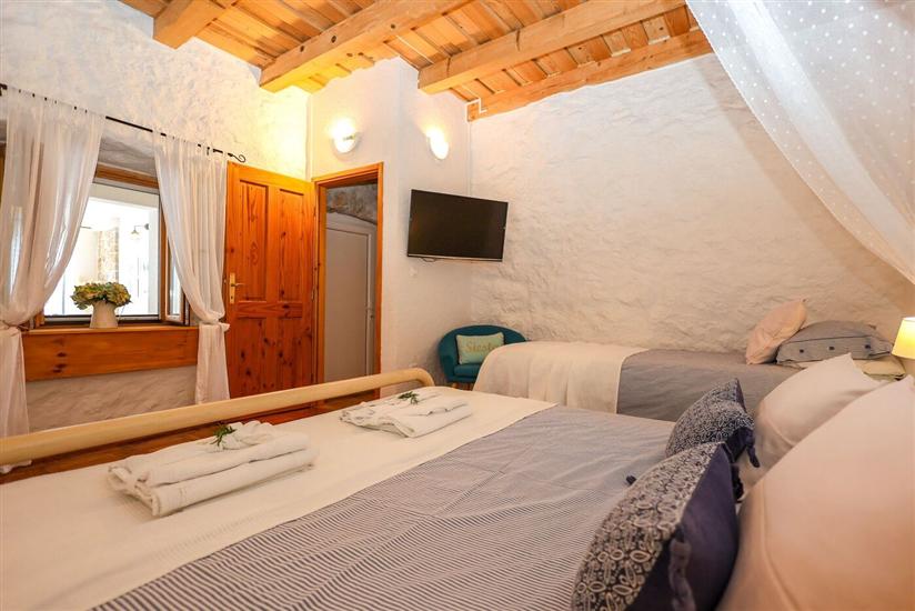 House K1, for 8 persons