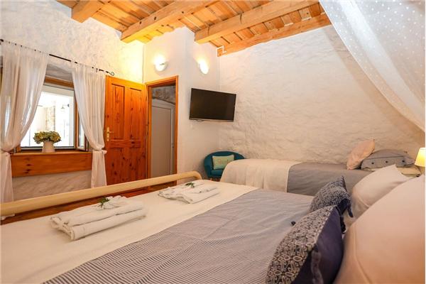 House K1, for 8 persons