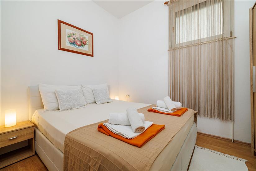 Apartment A2, for 3 persons