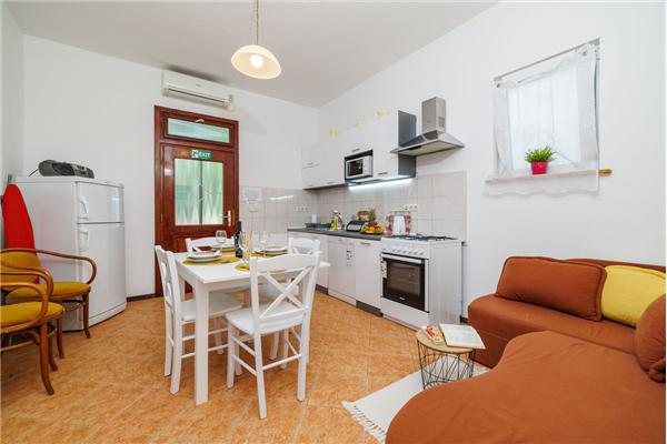 Apartment A1, for 3 persons