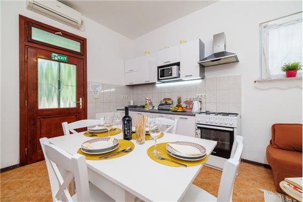 Apartment A1, for 3 persons
