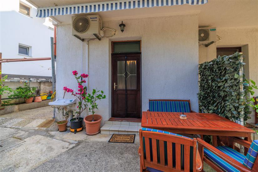 Apartment A1, for 3 persons