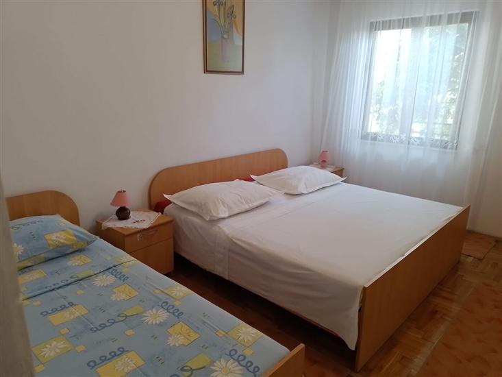 Apartment A2, for 6 persons