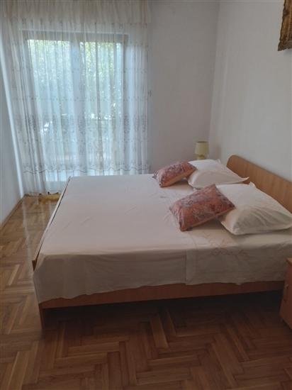 Apartment A2, for 6 persons