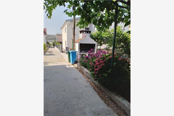 Apartment A2, for 6 persons