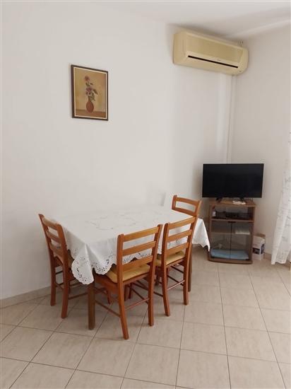Apartment A1, for 6 persons