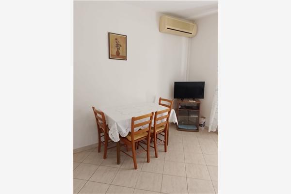 Apartment A1, for 6 persons