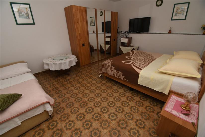 Apartment A1, for 3 persons