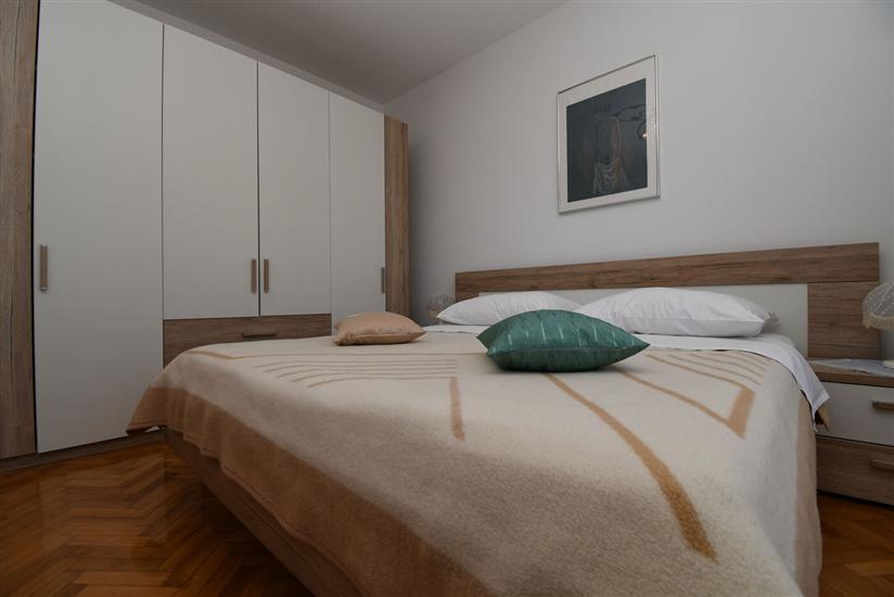 Apartment A2, for 10 persons