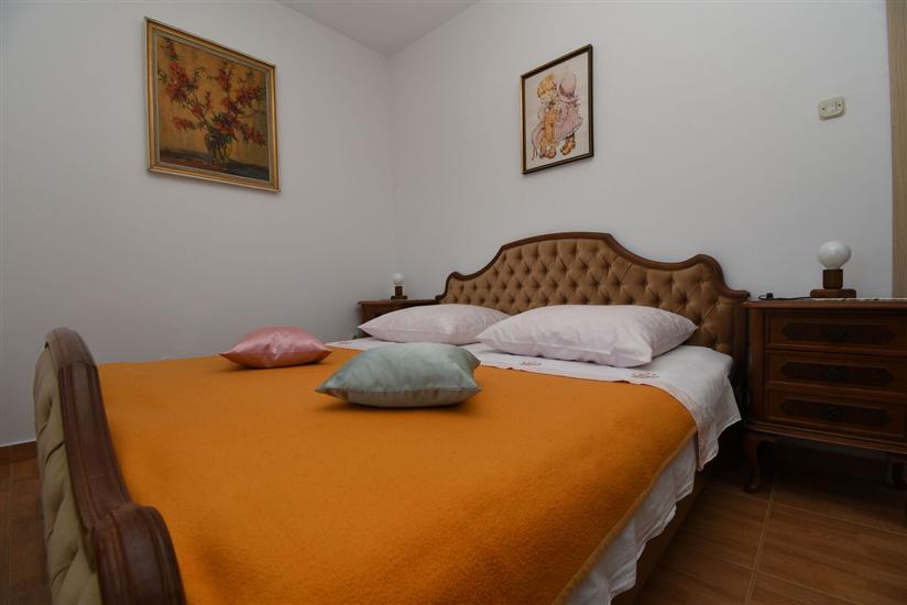 Apartment A2, for 10 persons