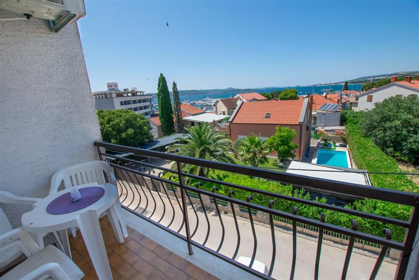 Apartments Dalmatino