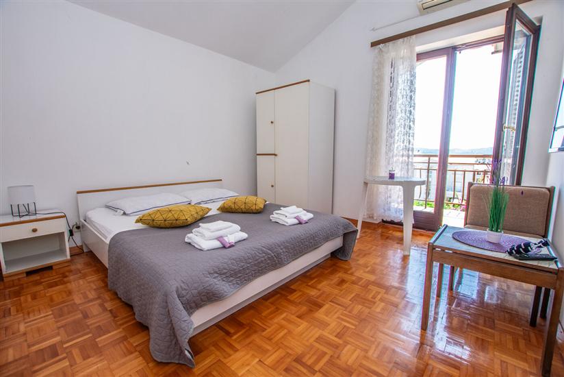 Apartment A5, for 2 persons