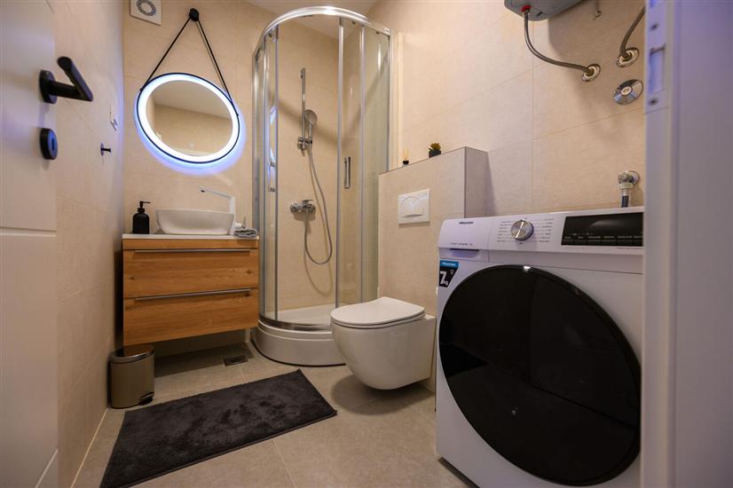 House K1, for 8 persons