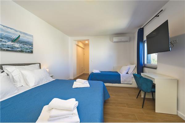 House K1, for 8 persons