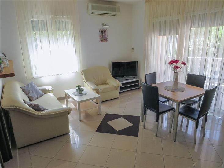 Apartment A2, for 4 persons