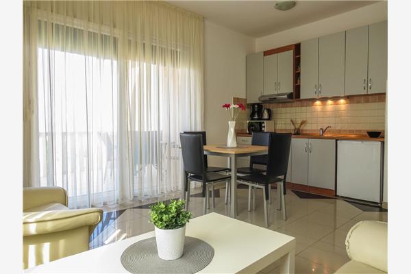 Apartment A4, for 4 persons