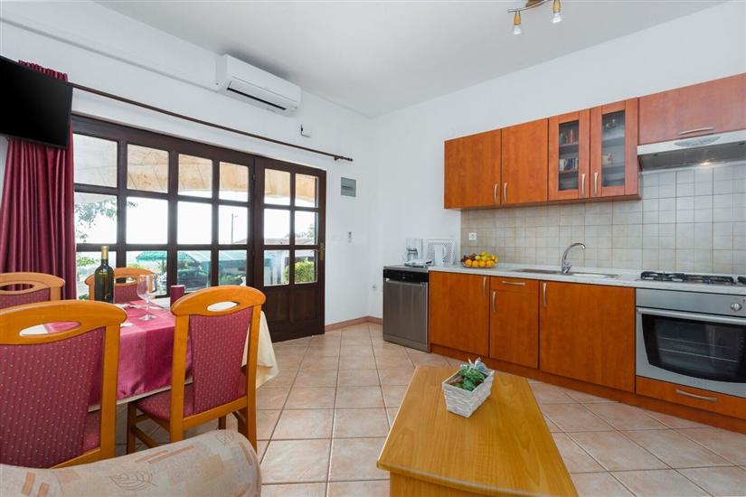 Apartment A1, for 3 persons