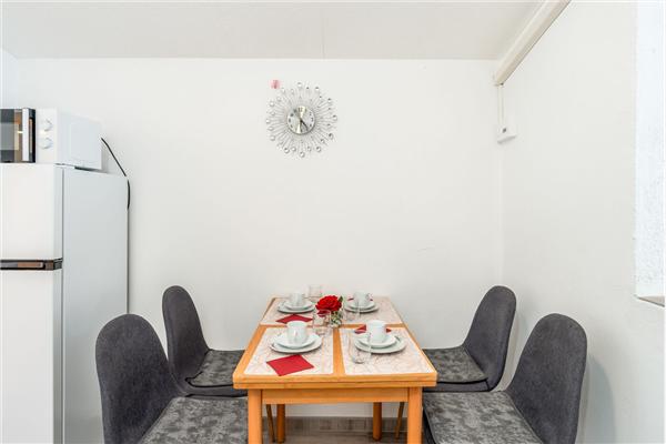 Apartment A1, for 4 persons