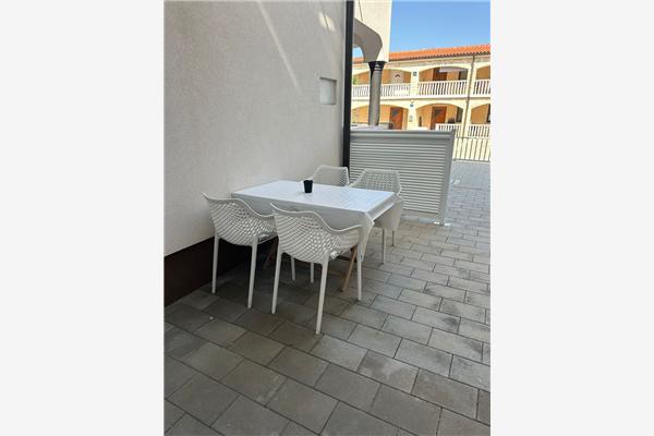 Apartment A1, for 5 persons