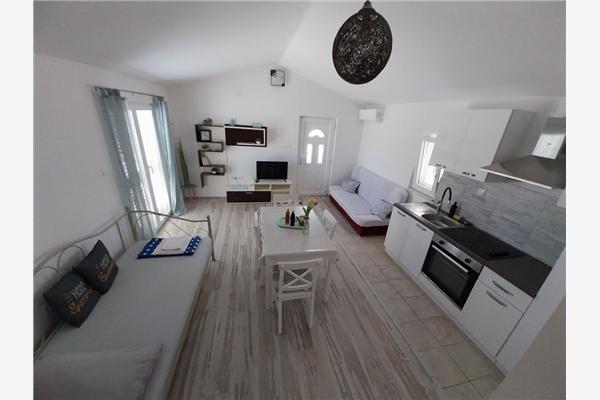 Apartment A2, for 4 persons