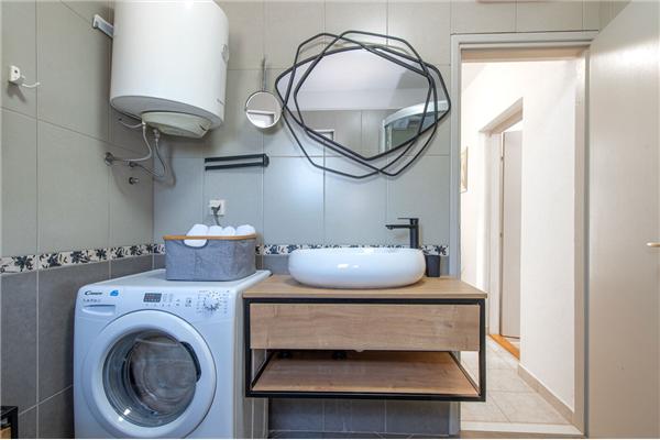 House K1, for 8 persons