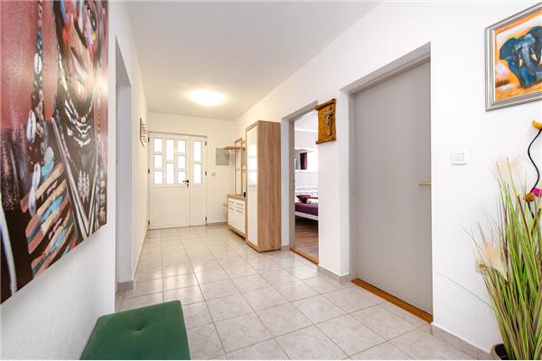 House K1, for 8 persons