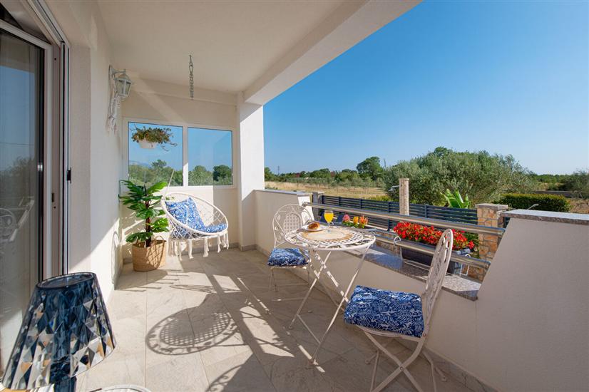 House K1, for 8 persons