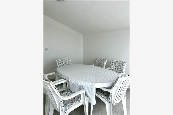 Apartment A6, for 6 persons