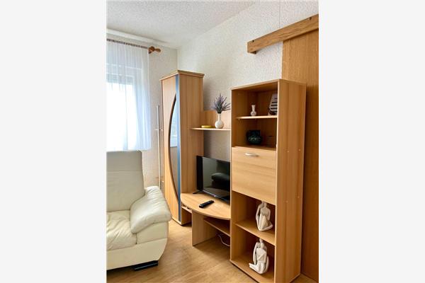 Apartment A6, for 6 persons