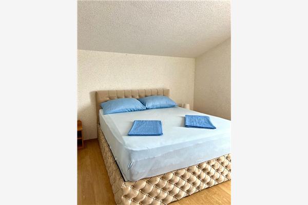 Apartment A6, for 6 persons