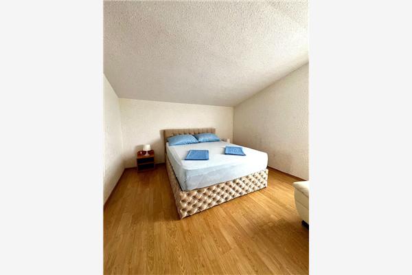 Apartment A6, for 6 persons