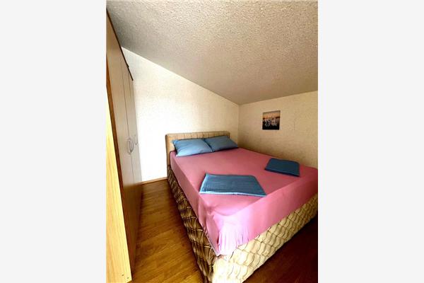 Apartment A6, for 6 persons