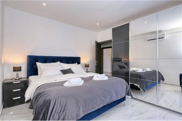 Apartment A1, for 8 persons