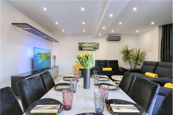 Apartment A1, for 8 persons