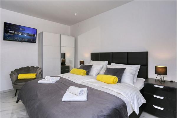 Apartment A1, for 8 persons