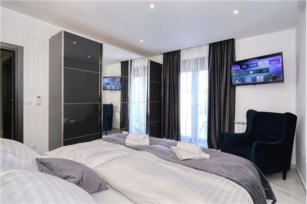 Apartment A1, for 8 persons