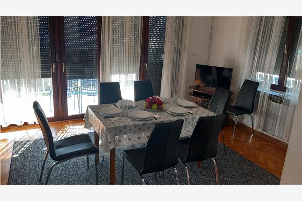 Lägenhet A2, för 7 personer