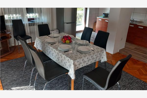 Lägenhet A2, för 7 personer