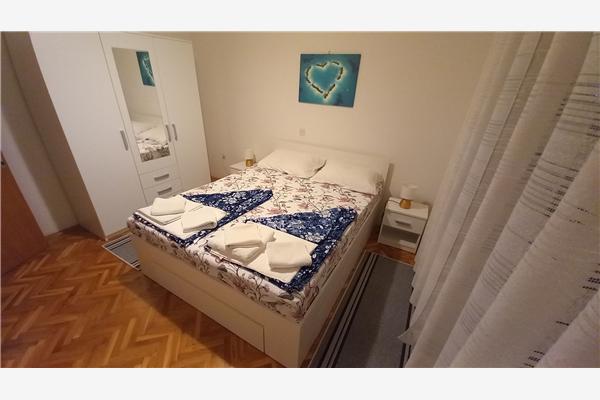 Lägenhet A2, för 7 personer