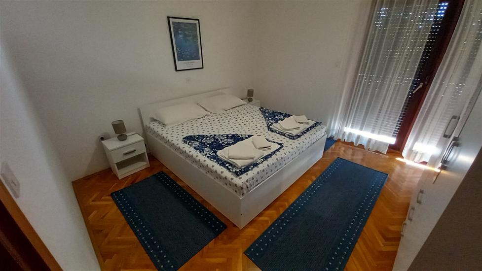 Lägenhet A2, för 7 personer