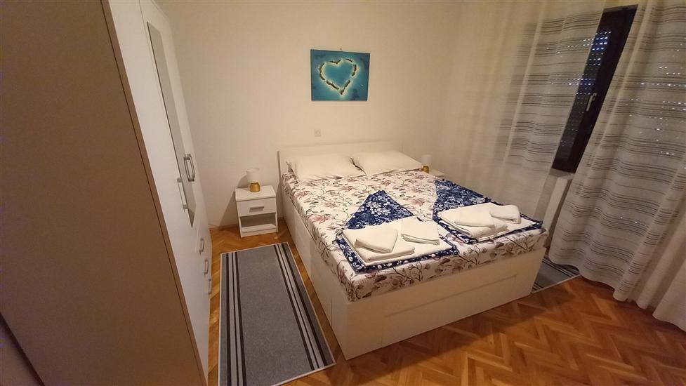 Lägenhet A2, för 7 personer