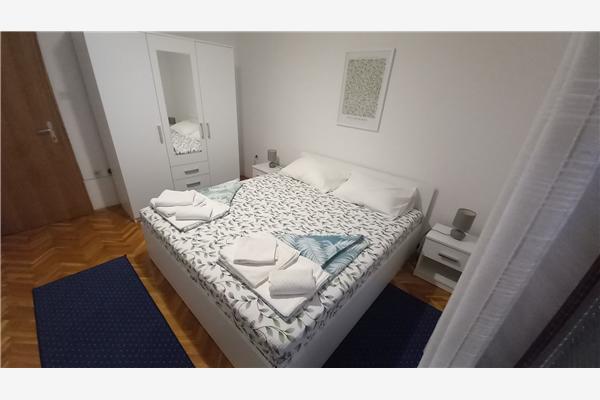 Lägenhet A2, för 7 personer