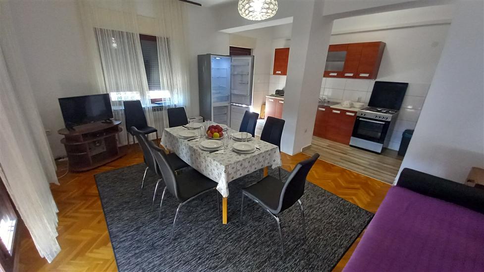 Lägenhet A2, för 7 personer