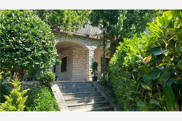 Lägenhet A2, för 7 personer