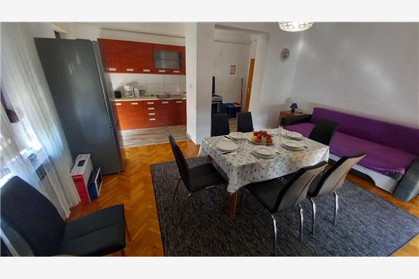 Lägenhet A2, för 7 personer