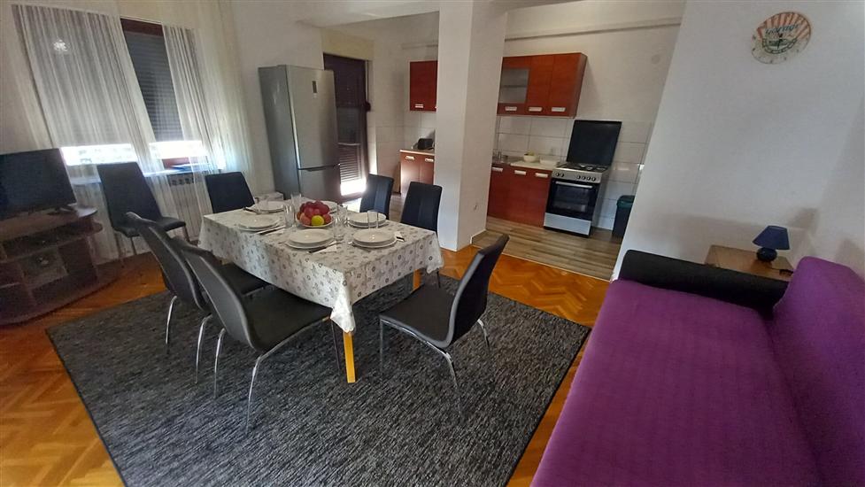 Lägenhet A2, för 7 personer