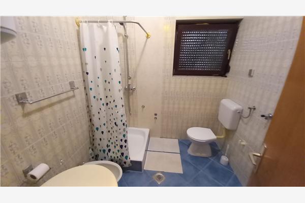 Lägenhet A2, för 7 personer