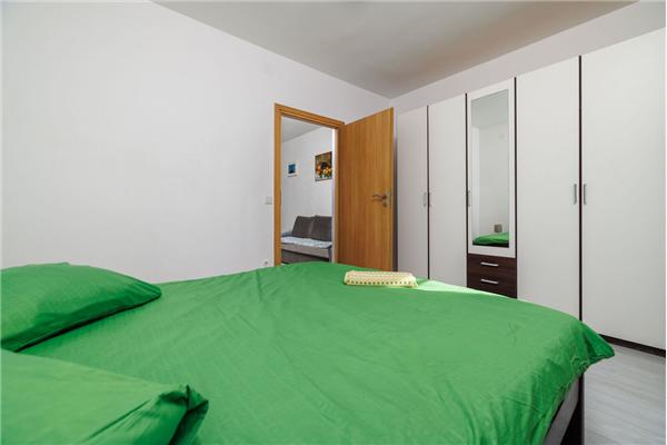 Apartment A1, for 5 persons